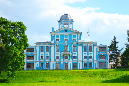 沃龙佐夫宫或 Novoznamenka，圣彼得堡
