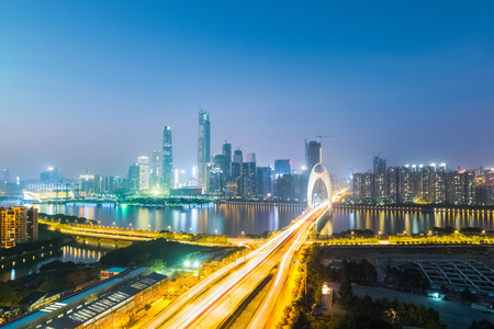 广州珠江新城天际线的夜景
