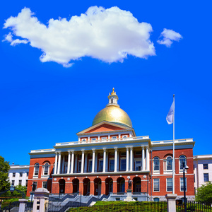 波士顿马萨诸塞州议会大厦金色圆顶