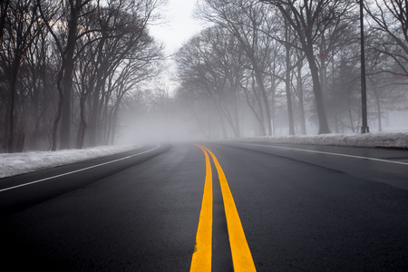 道路上的雾