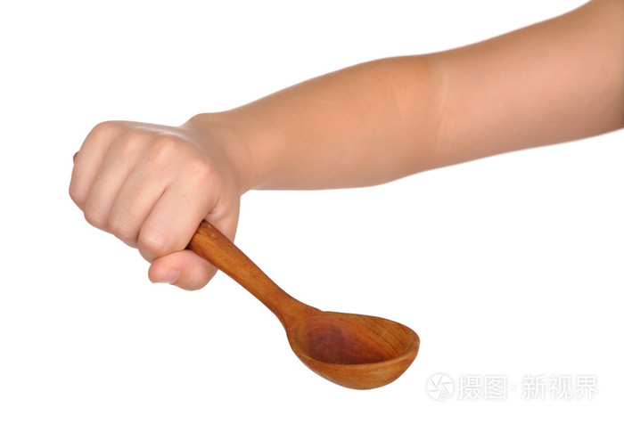在宝宝手中的木勺子