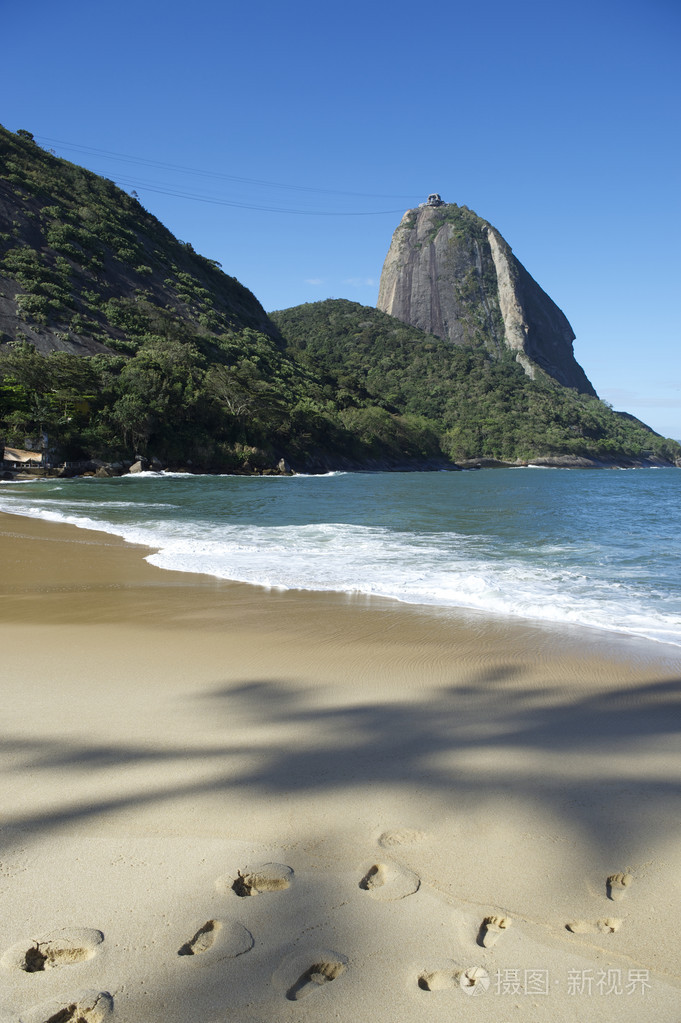 红海滩巴西里约热内卢舒格洛夫山