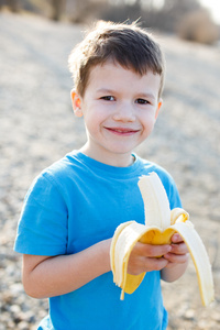 香蕉的小男孩