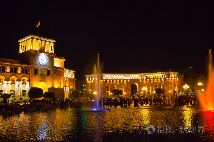 晚上埃里温中央广场
