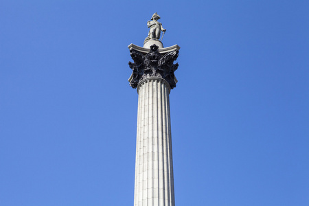 在伦敦的特拉法加广场纳尔逊柱
