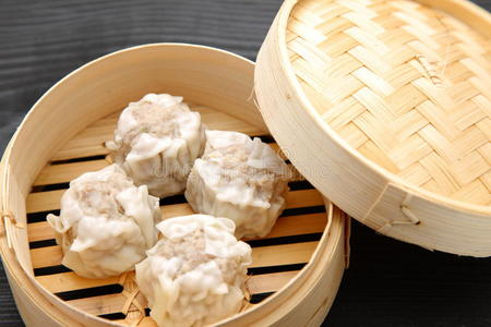 番瓜小笼包图片-番瓜小笼包素材-番瓜小笼包插画-摄图新视界