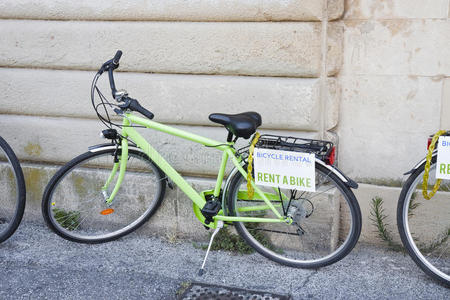 出租绿色自行车