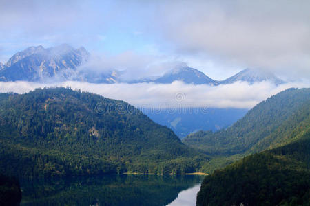 hohenschwangau附近的阿尔卑斯山