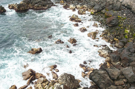 岩石海滩