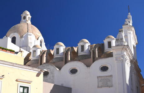 意大利卡普里岛上宏伟的教堂