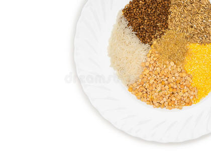 谷物玉米，小麦，荞麦，小米，黑麦，大米和豌豆