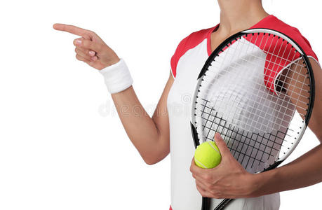 女网球运动员指着某物