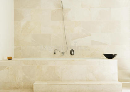 现代大理石浴缸