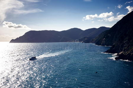 意大利五岛的vernazza和海洋海岸