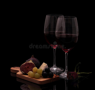 红酒配奶酪图片 红酒配奶酪素材 红酒配奶酪插画 摄图新视界