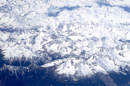 阿尔卑斯山，翻过在奥地利阿尔卑斯山 Austria.Flying