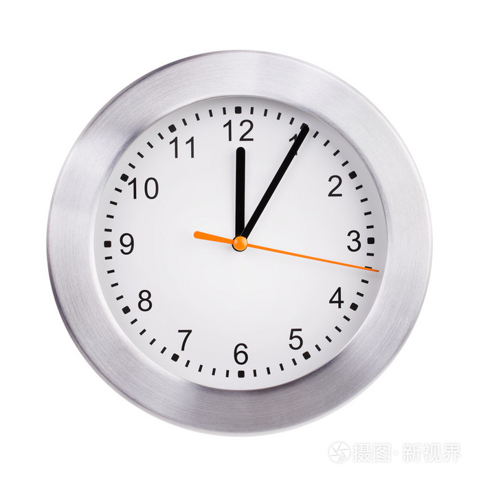 五分钟到十二点