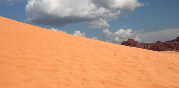 沙丘在瓦迪鲁姆沙漠，Jordan 中东