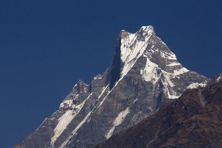 Machhapuchchhre 山鱼尾巴在英语中是一座山