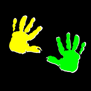 两个掌纹上黑色背景黄色和绿色