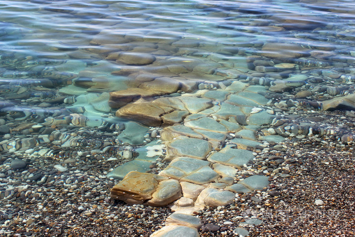 水晶般清澈的海水