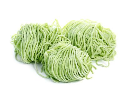 翡翠面条,蔬菜面条,白底绿面条照片
