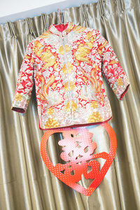 中式婚礼衣服图片