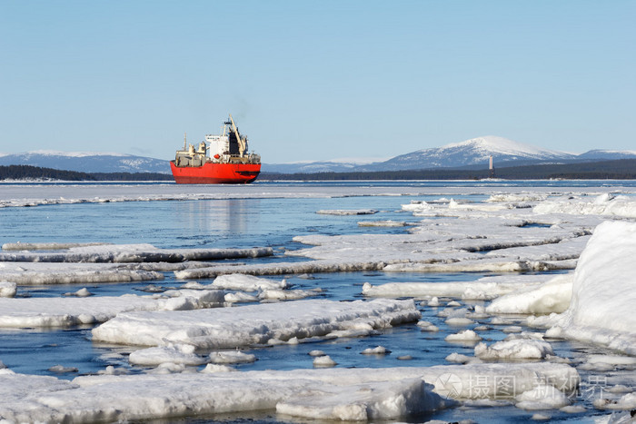 海冰被毁在春天里白海俄罗斯