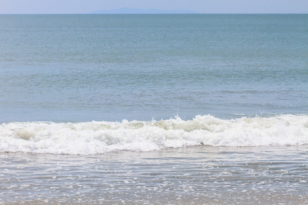 沙滩和海浪