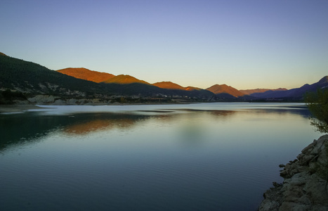 Embalse 德佩纳，阿拉贡，西班牙