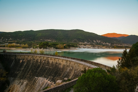 Embalse 德佩纳，阿拉贡，西班牙