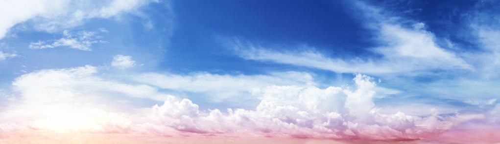 色彩斑斓的天空和云