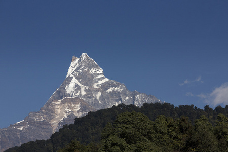 Machhapuchchhre 山鱼尾巴在英语中是一座山