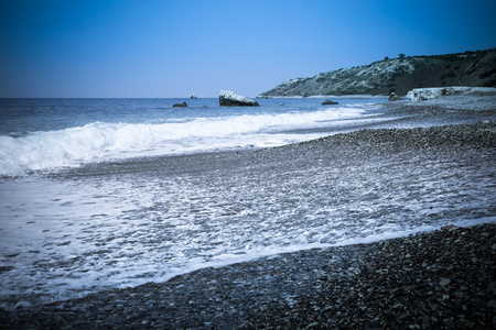 在塞浦路斯的圆石滩。海景。定了调子