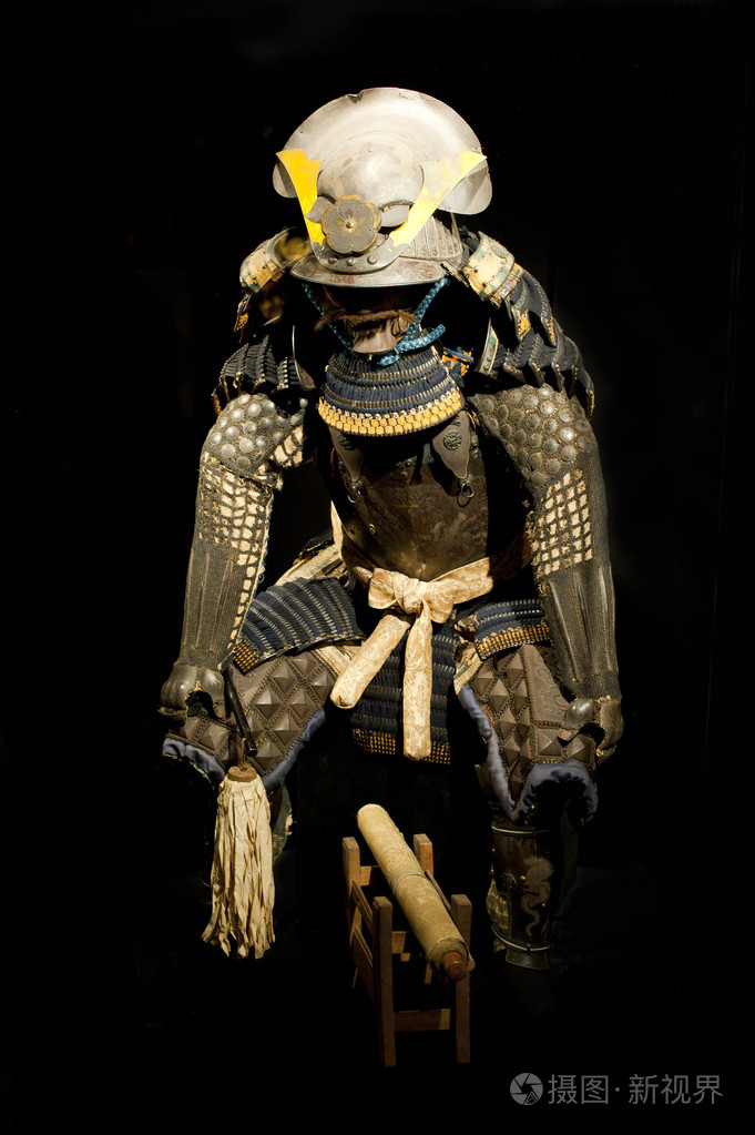 历史性的武士铠甲