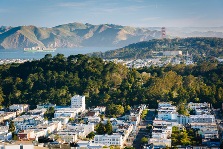 视图的日落区和 San Francisco 湾从盛大 Vie