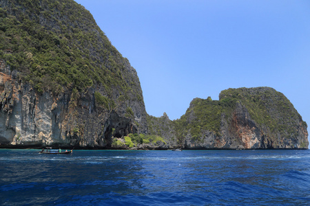悬崖和清澈的海水皮皮岛，泰国