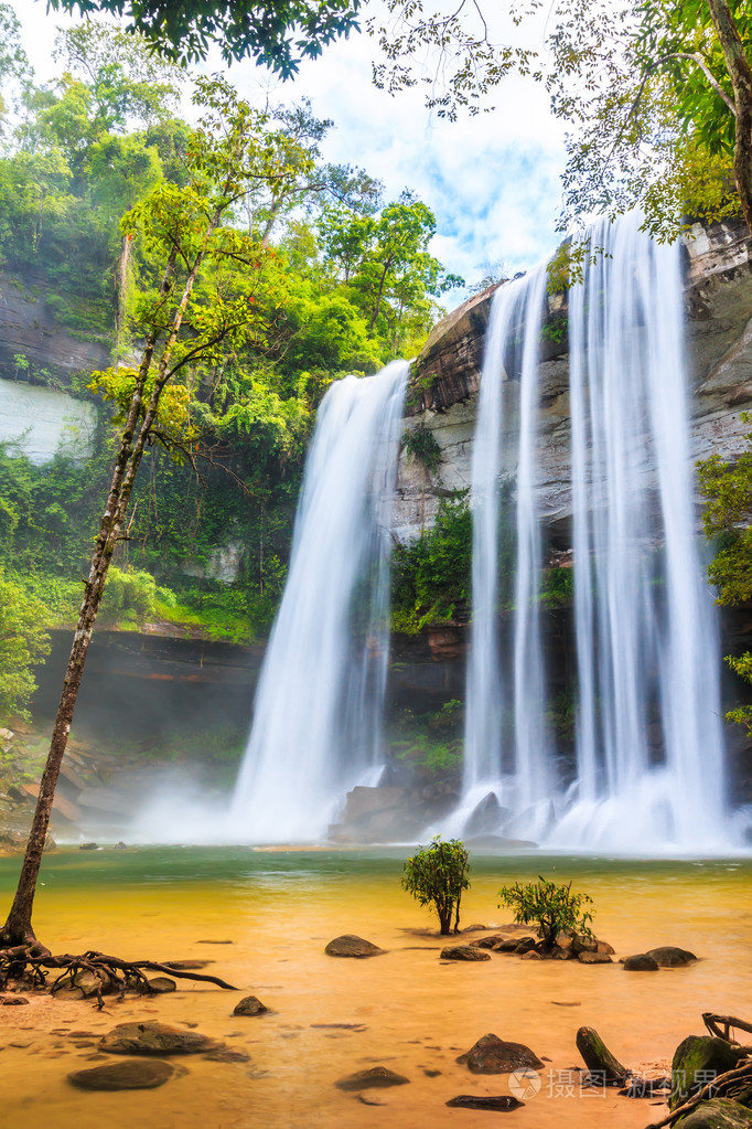 怀化銮瀑布照片-正版商用图片1j0ln8-摄图新视界