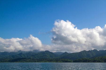 湖和山