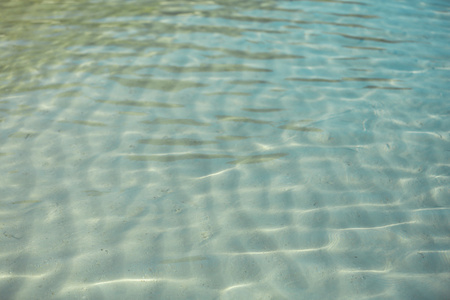 明确的海水，在度假村