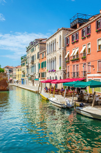 意大利餐厅，威尼斯的风景运河