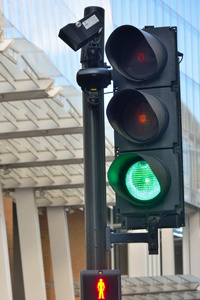 绿色城市交通信号灯