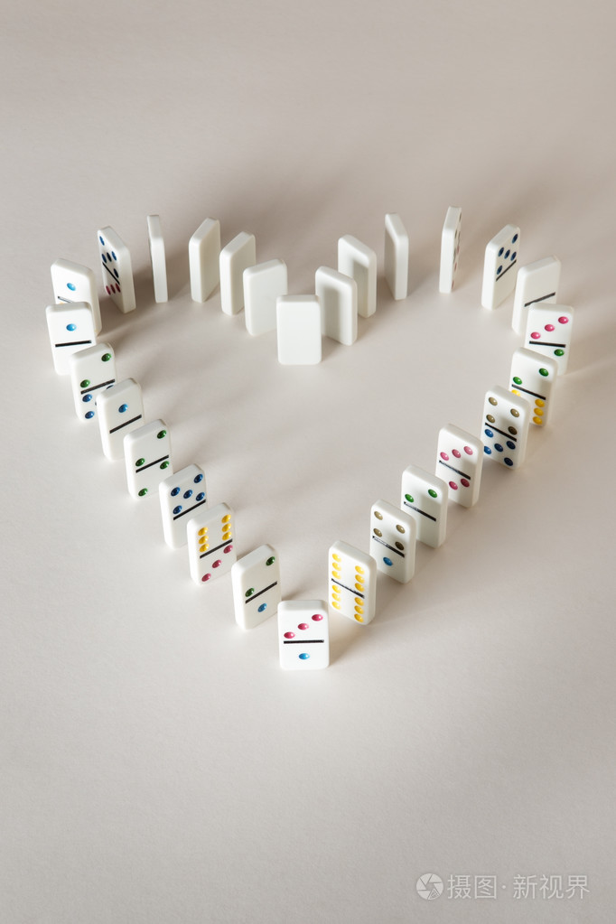 多米诺骨牌效应