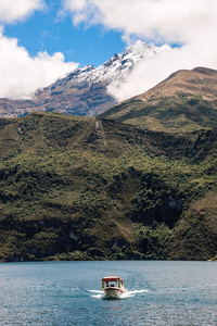 cuicocha 破口和在厄瓜多尔南美洲湖