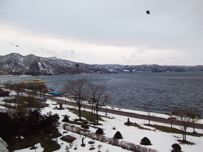 在日本北海道的湖