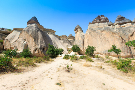 在 capadocia 的岩石群