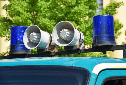 警笛声和应急灯图片