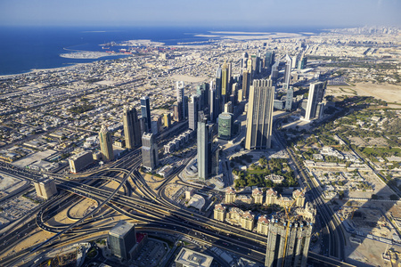 迪拜城的鸟瞰图