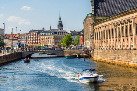 旧城和运河在哥本哈根
