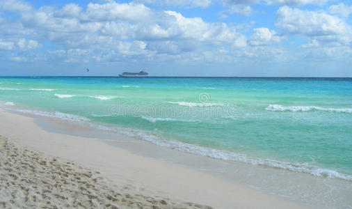 加勒比海白沙滩
